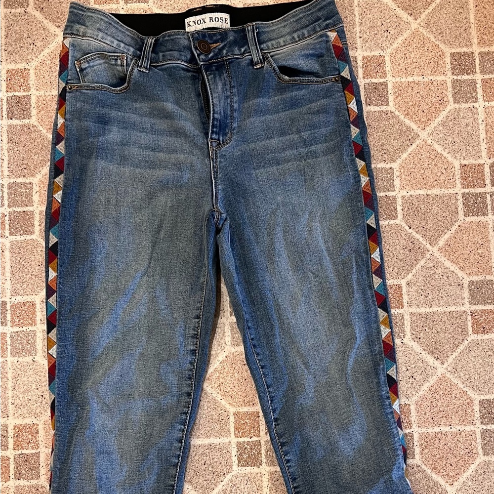 Knox Rose Women's Straight Leg Jeans Size 6 in Medium Blue with Colorful Piping